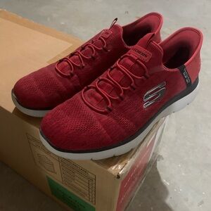 Skechers Summit Slip-Ins Sneakers